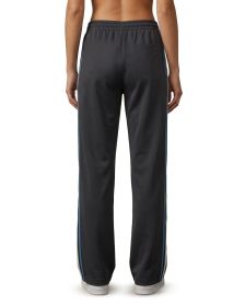 33d29803-2a4e-4d78-9650-e01573c6457e