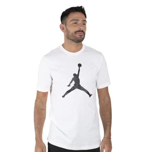 24d95942-e352-4822-9bdc-943776374e3b