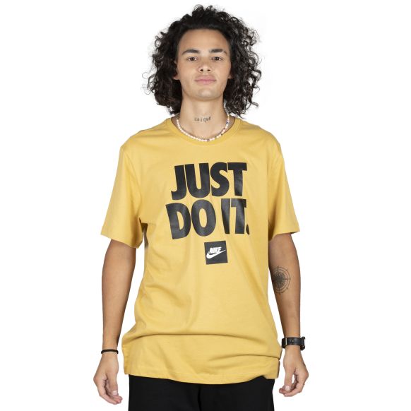 Remera Nike Sportswear