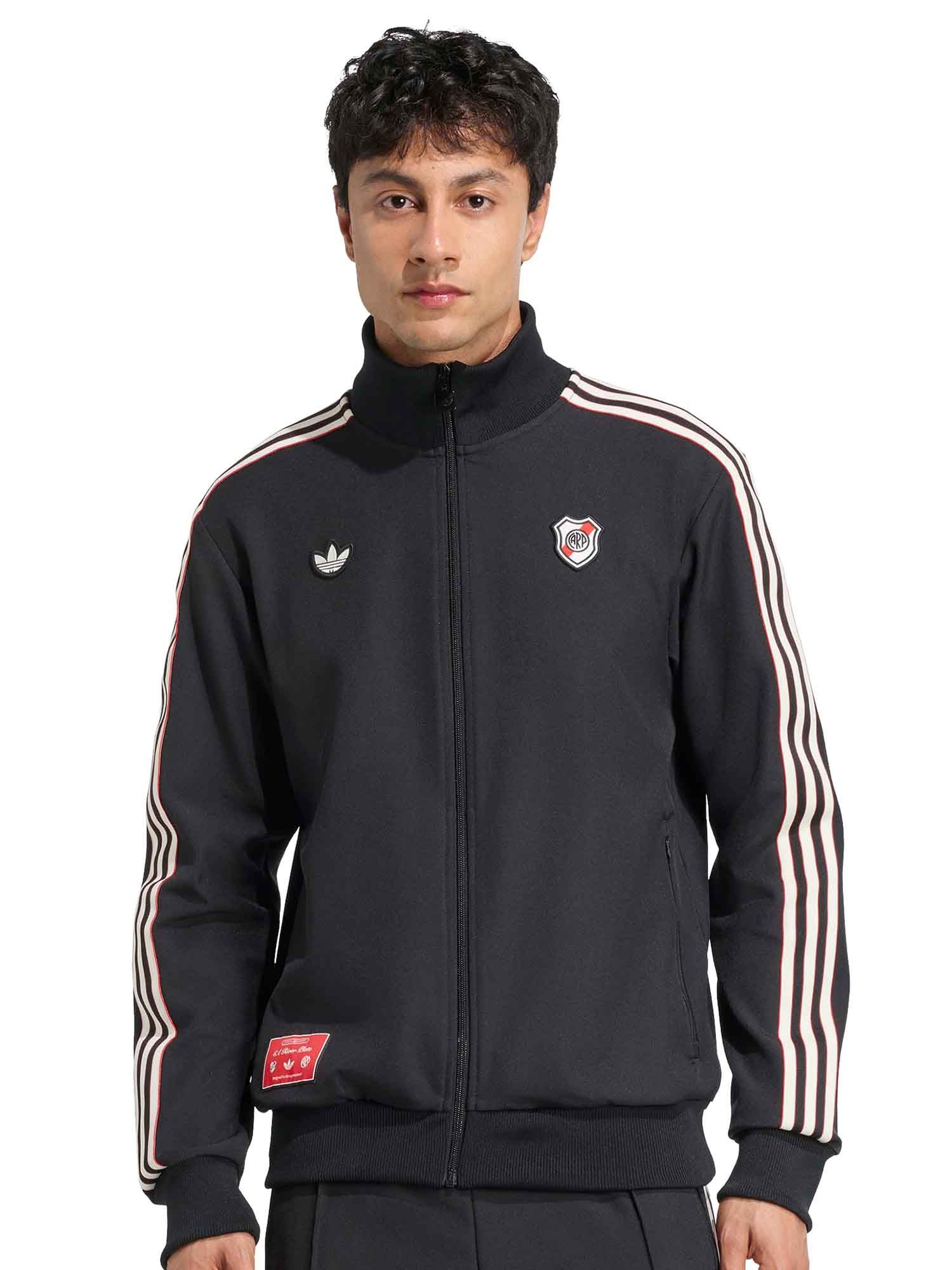 adidas en river